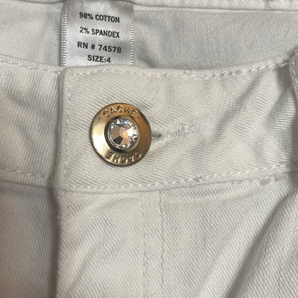 Cache Mid Rise White Jean Capris - Picture 3 of 13